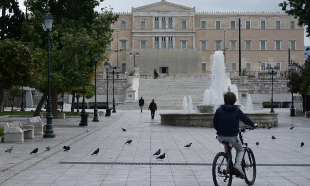 Δείτε σε ποιες περιοχές εντοπίστηκαν τα 884 κρούσματα